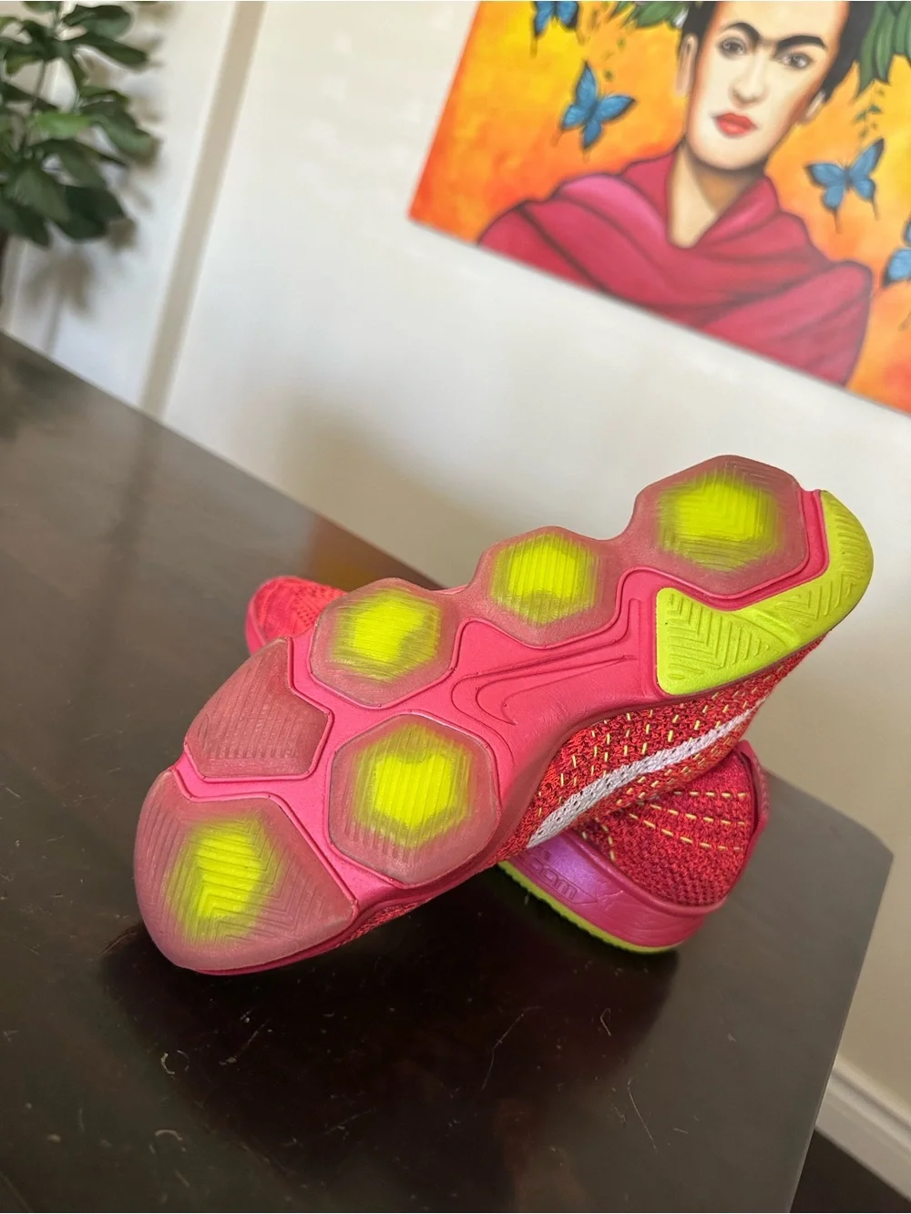 Nike breathable flyknit